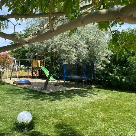 Guest house Breeze Mamaia Nord