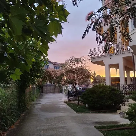 Breeze Mamaia Nord Guest house Navodari