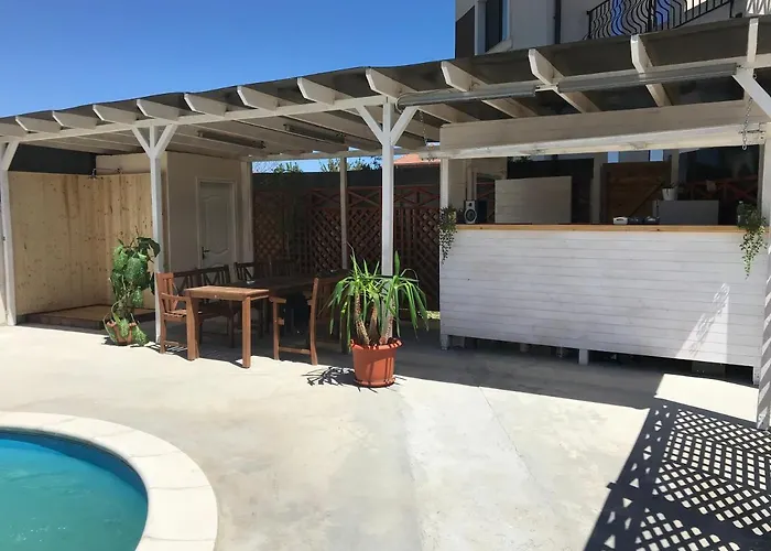 Breeze Mamaia Nord Πανσιόν 3*