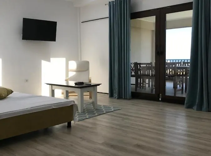 Πανσιόν Breeze Mamaia Nord