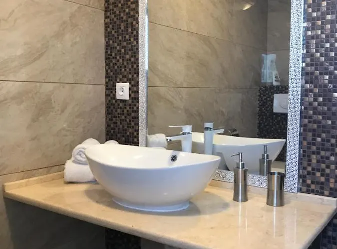 Πανσιόν Breeze Mamaia Nord 3*