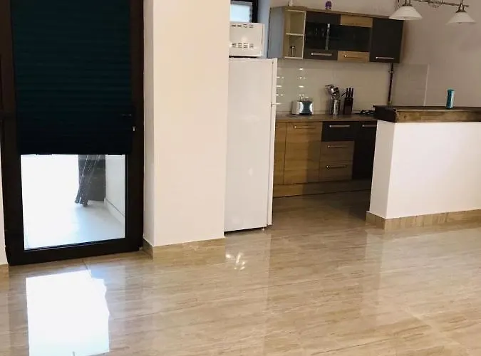 Πανσιόν Breeze Mamaia Nord