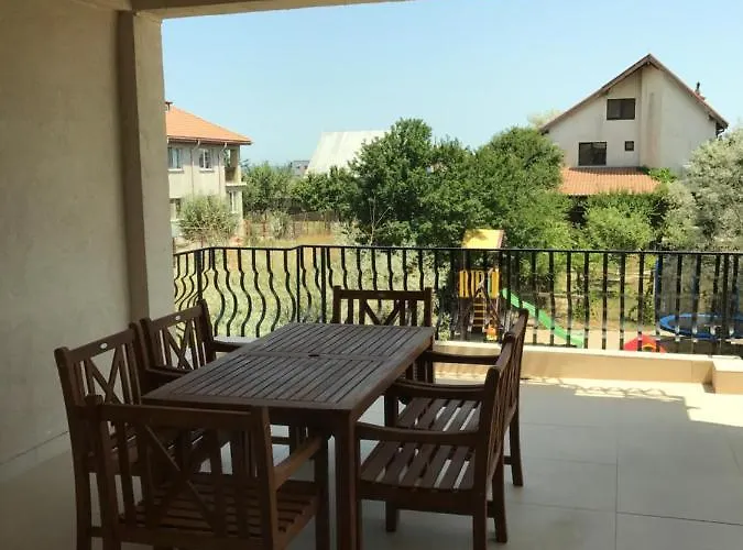 Breeze Mamaia Nord Πανσιόν Năvodari