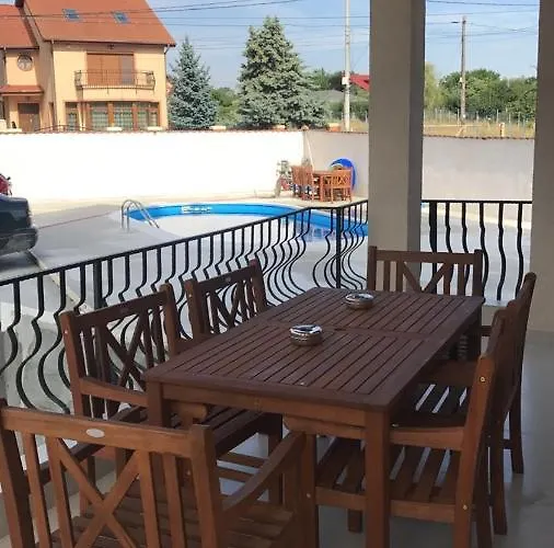 Breeze Mamaia Nord Πανσιόν