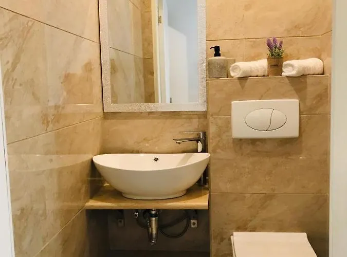 Πανσιόν Breeze Mamaia Nord Năvodari