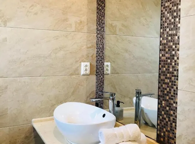 Breeze Mamaia Nord Πανσιόν