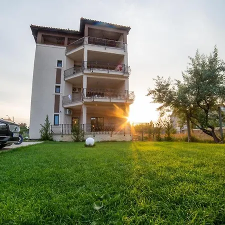 Pensión Breeze Mamaia Nord Năvodari