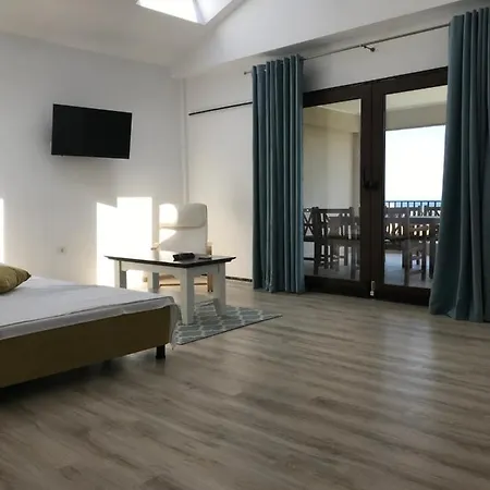 Pensión Breeze Mamaia Nord