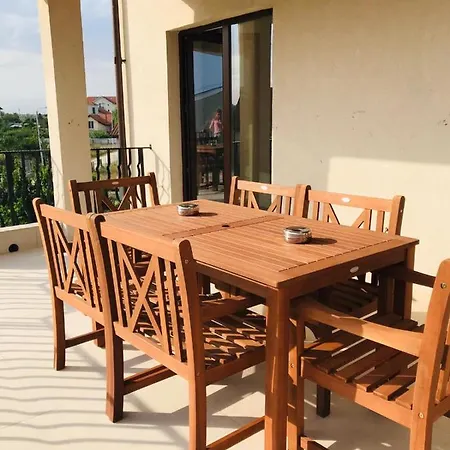 Pensión Breeze Mamaia Nord 3*