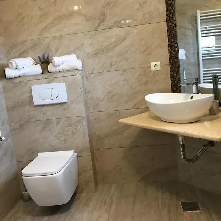 Breeze Mamaia Nord Pensión 3*