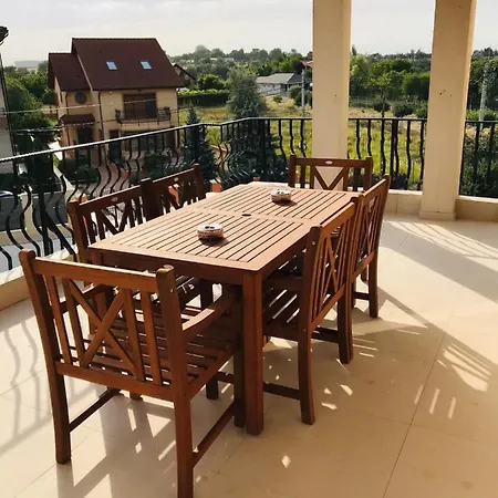 Breeze Mamaia Nord Guest house 3*